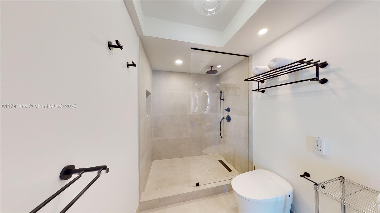 1500 OCEAN DRIVE CONDO - Residential Lease