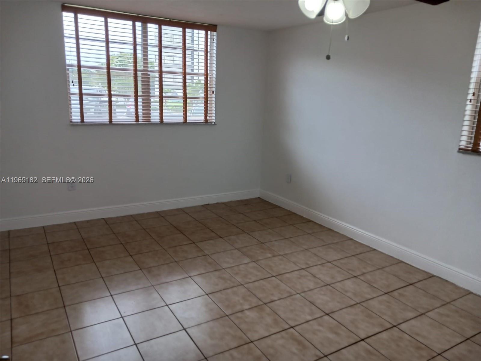 EL CONQUISTADOR NORTH CON - Residential