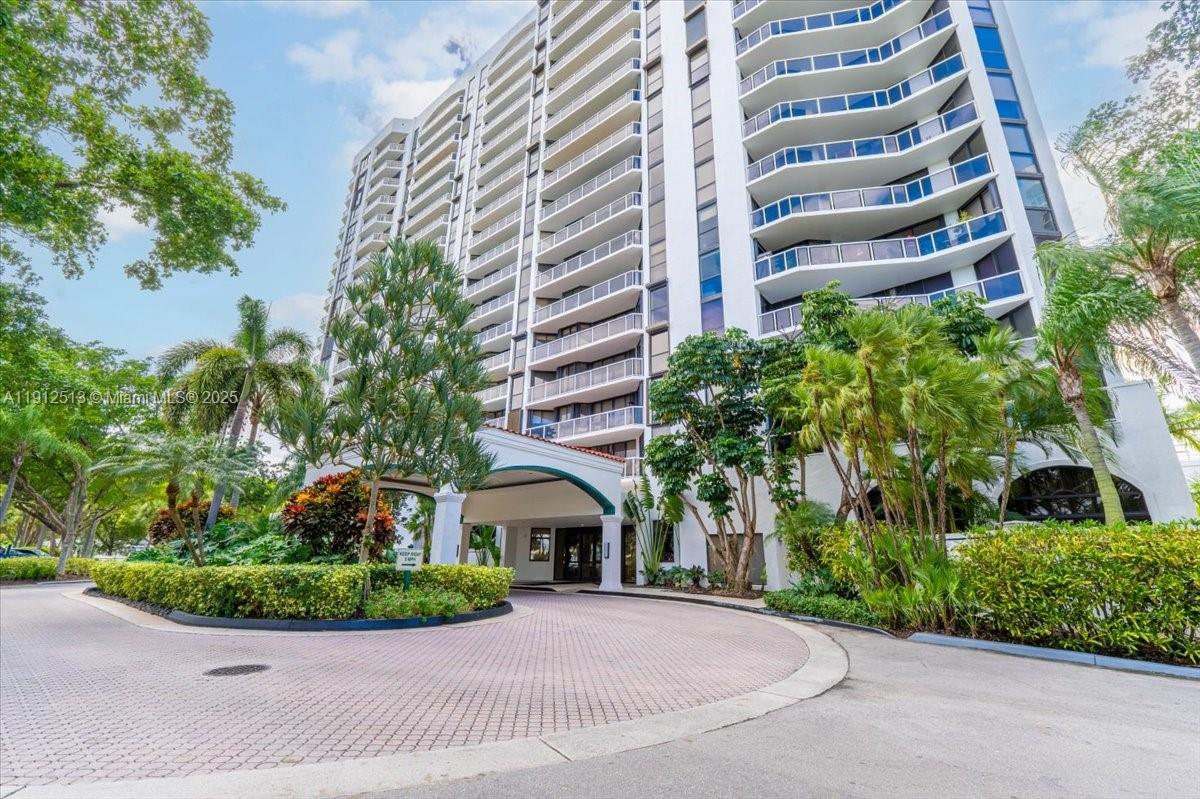 HARBORSIDE AT THE WATERWA - Residential