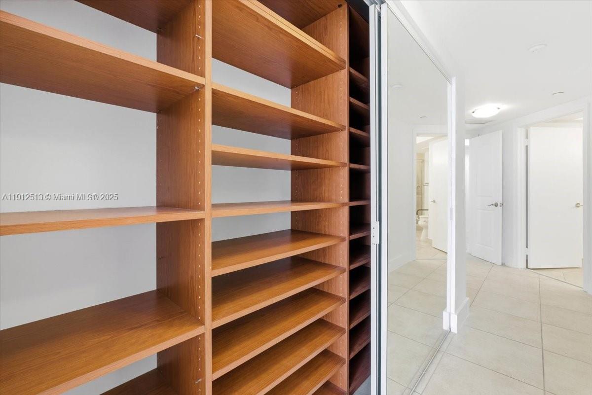 HARBORSIDE AT THE WATERWA - Residential