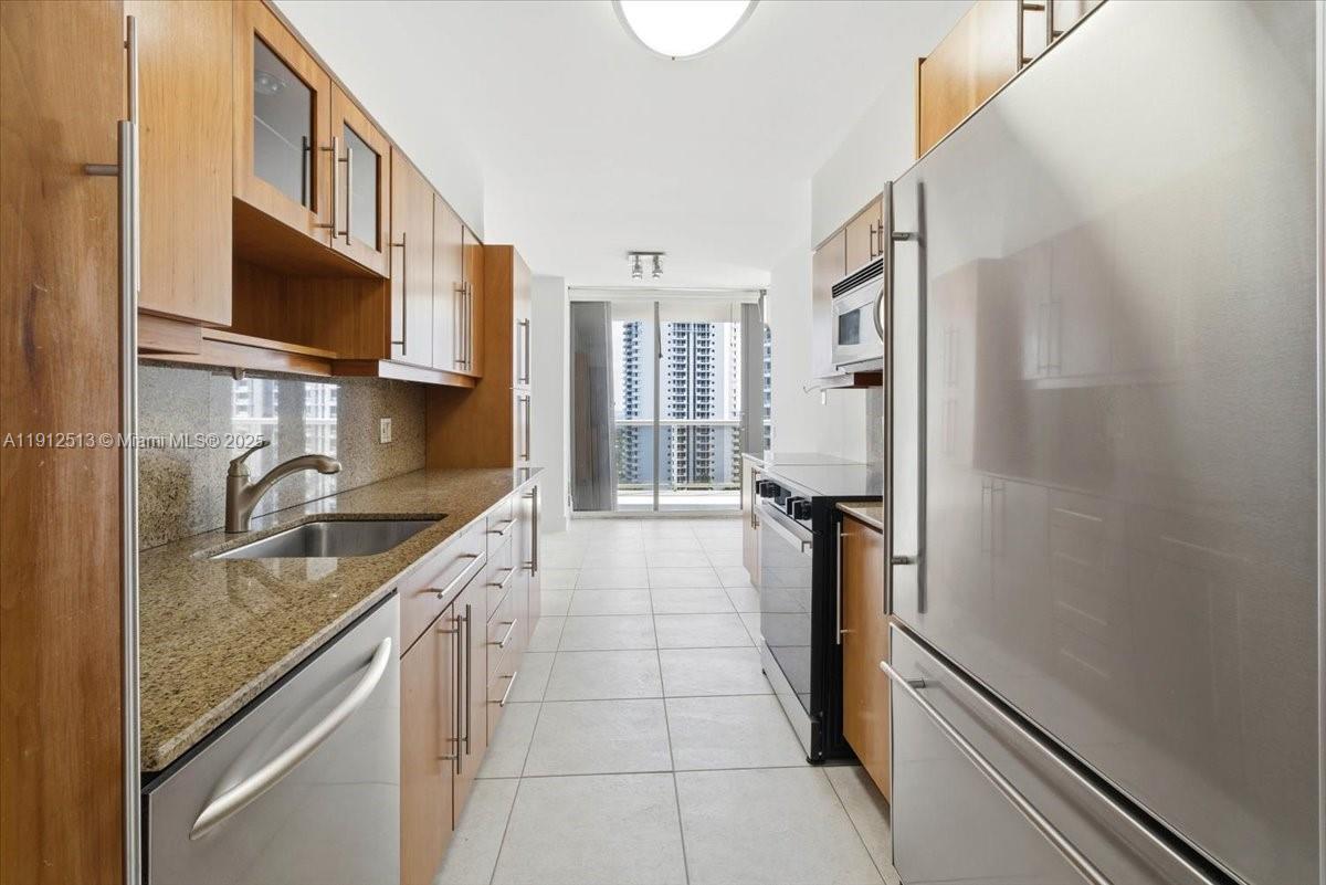 HARBORSIDE AT THE WATERWA - Residential