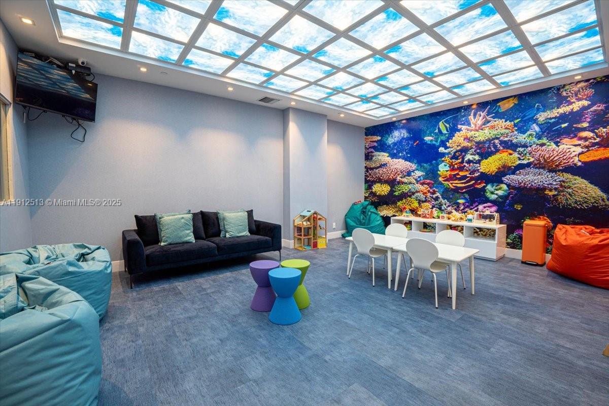 HARBORSIDE AT THE WATERWA - Residential