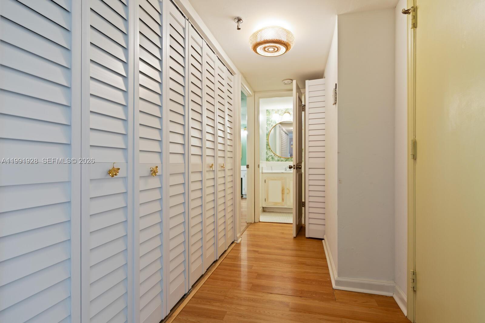 COCO WOOD CONDO - Residential