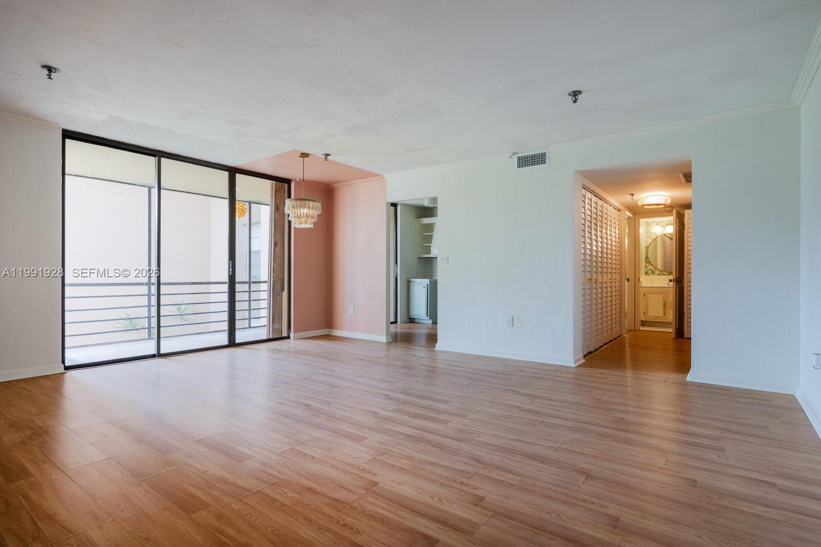 COCO WOOD CONDO - Residential