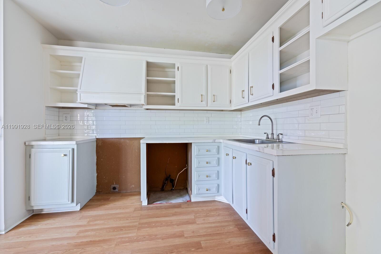 COCO WOOD CONDO - Residential