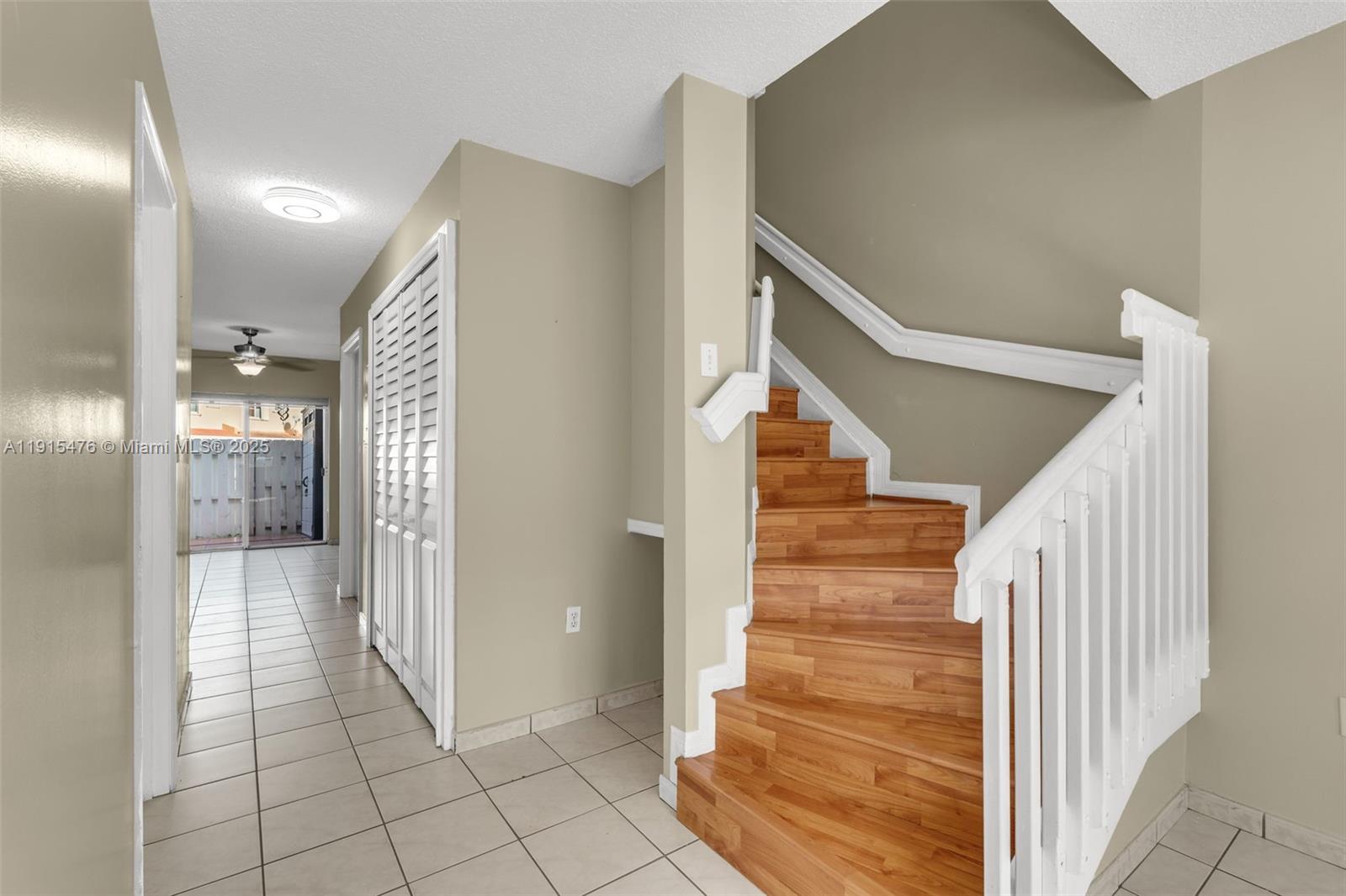 KENDALE LAKES NORTH SEC 9 - Residential Lease