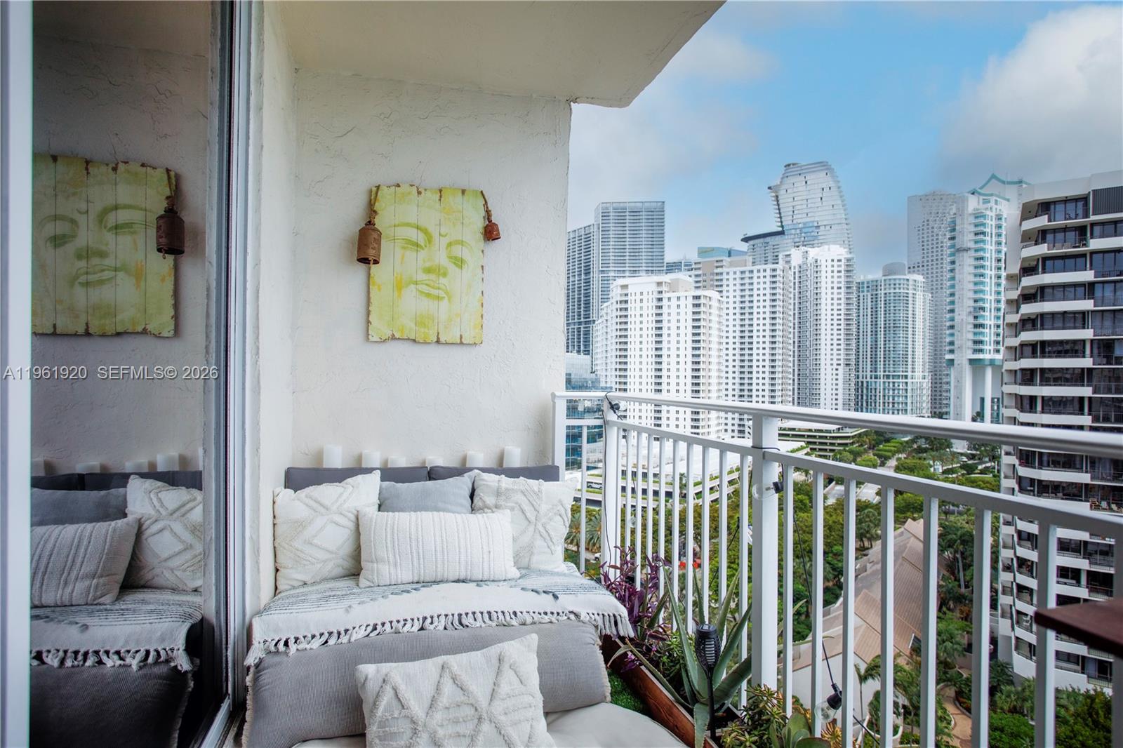 ISOLA CONDO - Residential Lease