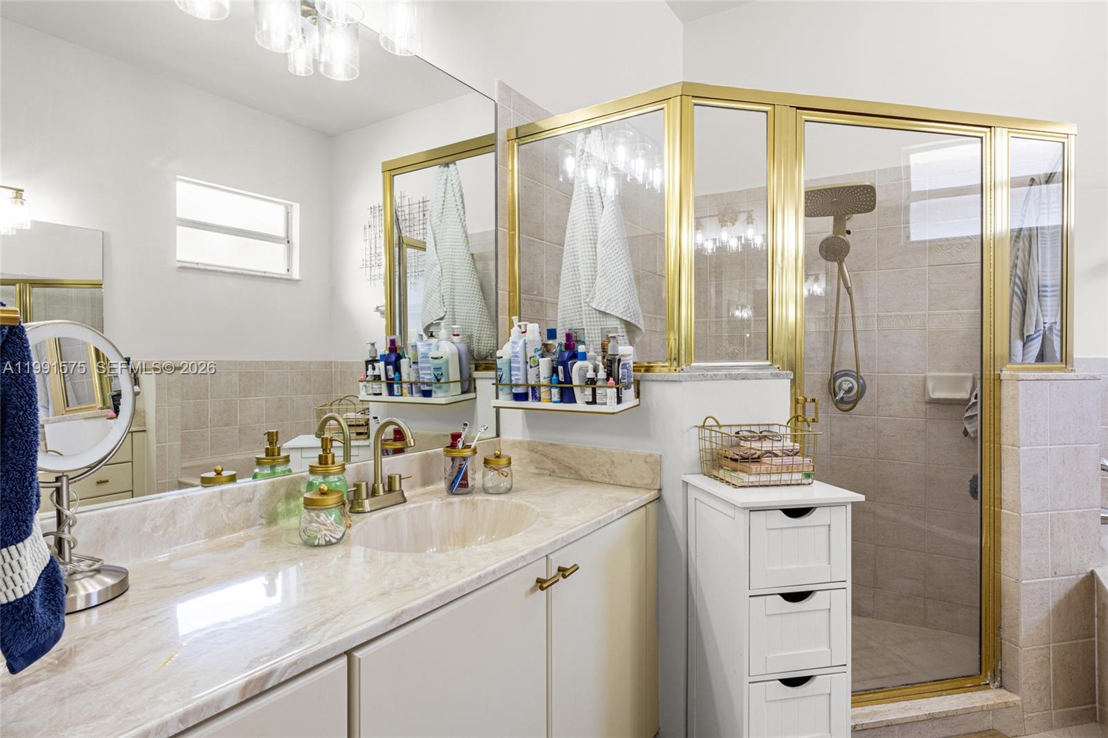 KEYS-GATE NO 3 - Residential