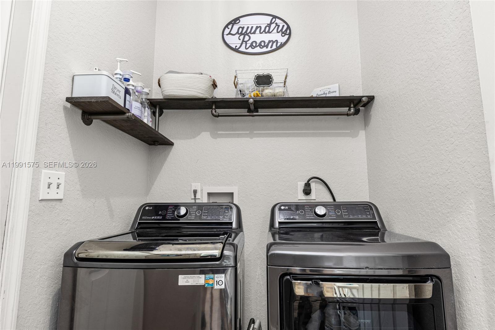 KEYS-GATE NO 3 - Residential