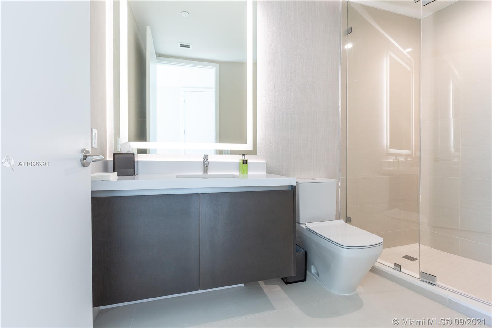 PARAMOUNT MIAMI WORLDCENT - Residential