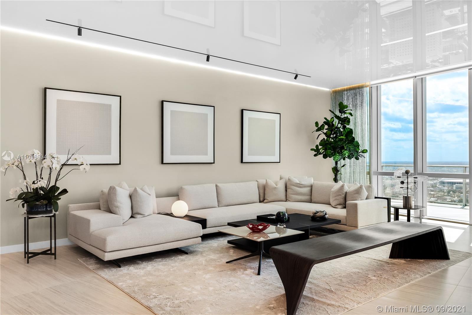 PARAMOUNT MIAMI WORLDCENT - Residential