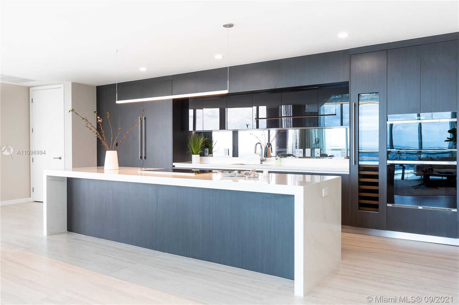 PARAMOUNT MIAMI WORLDCENT - Residential