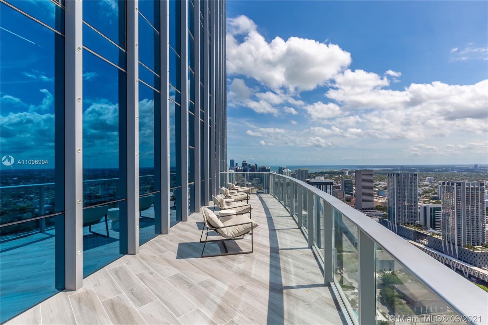 PARAMOUNT MIAMI WORLDCENT - Residential