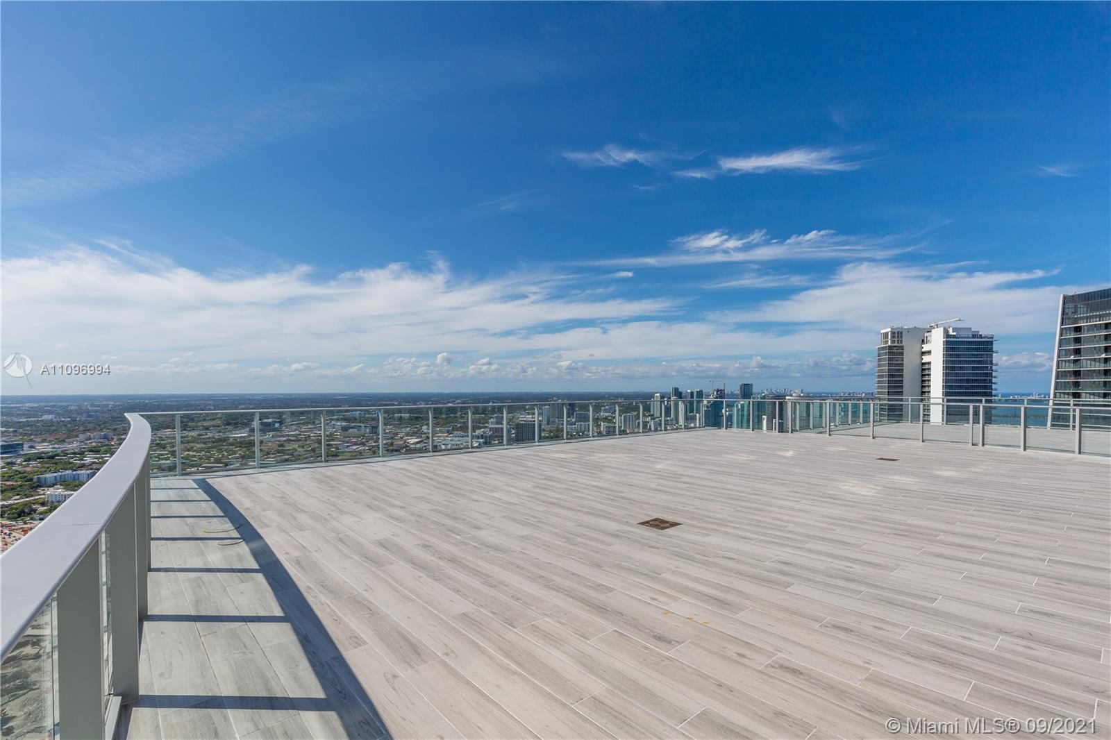 PARAMOUNT MIAMI WORLDCENT - Residential