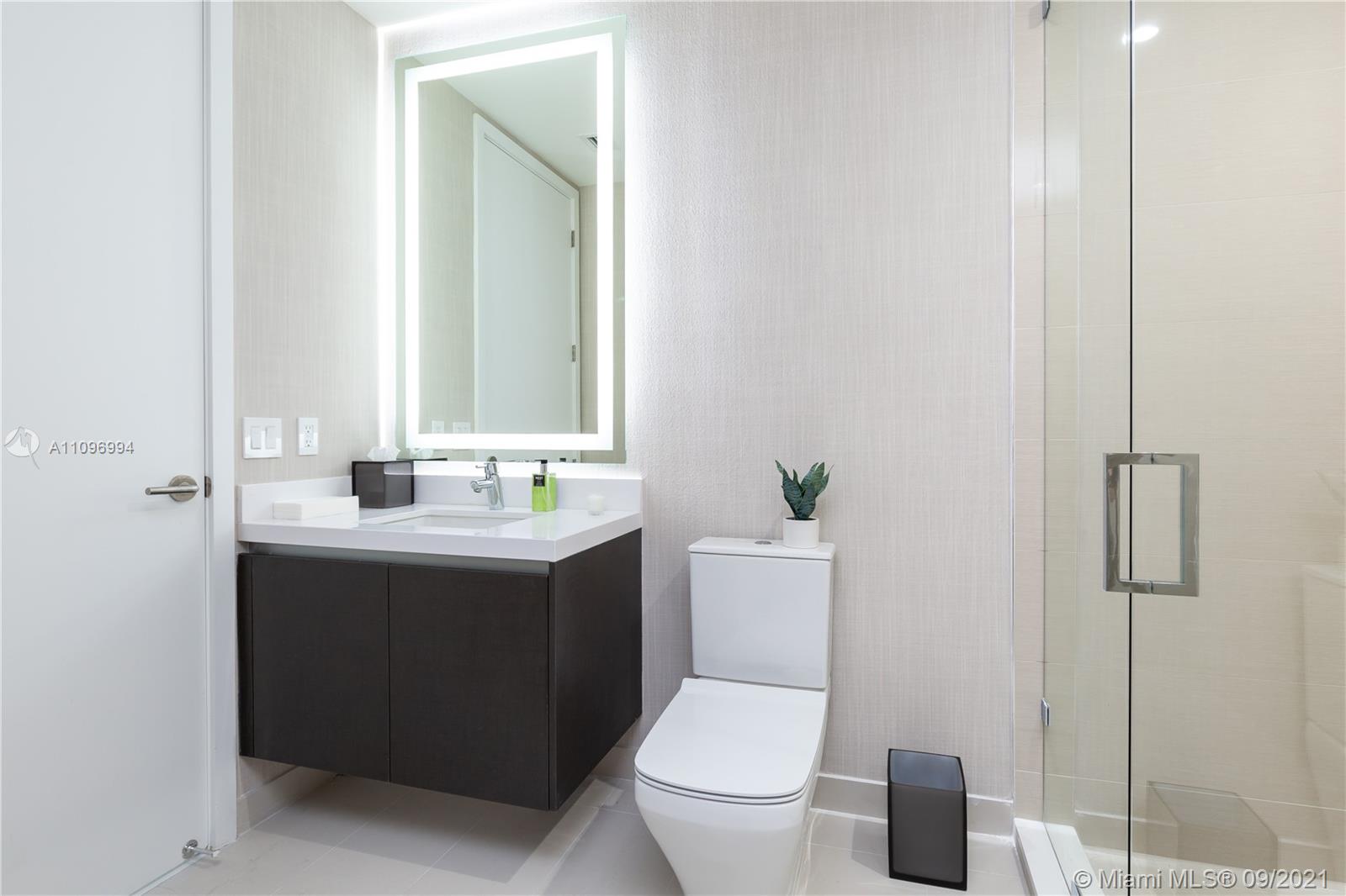 PARAMOUNT MIAMI WORLDCENT - Residential