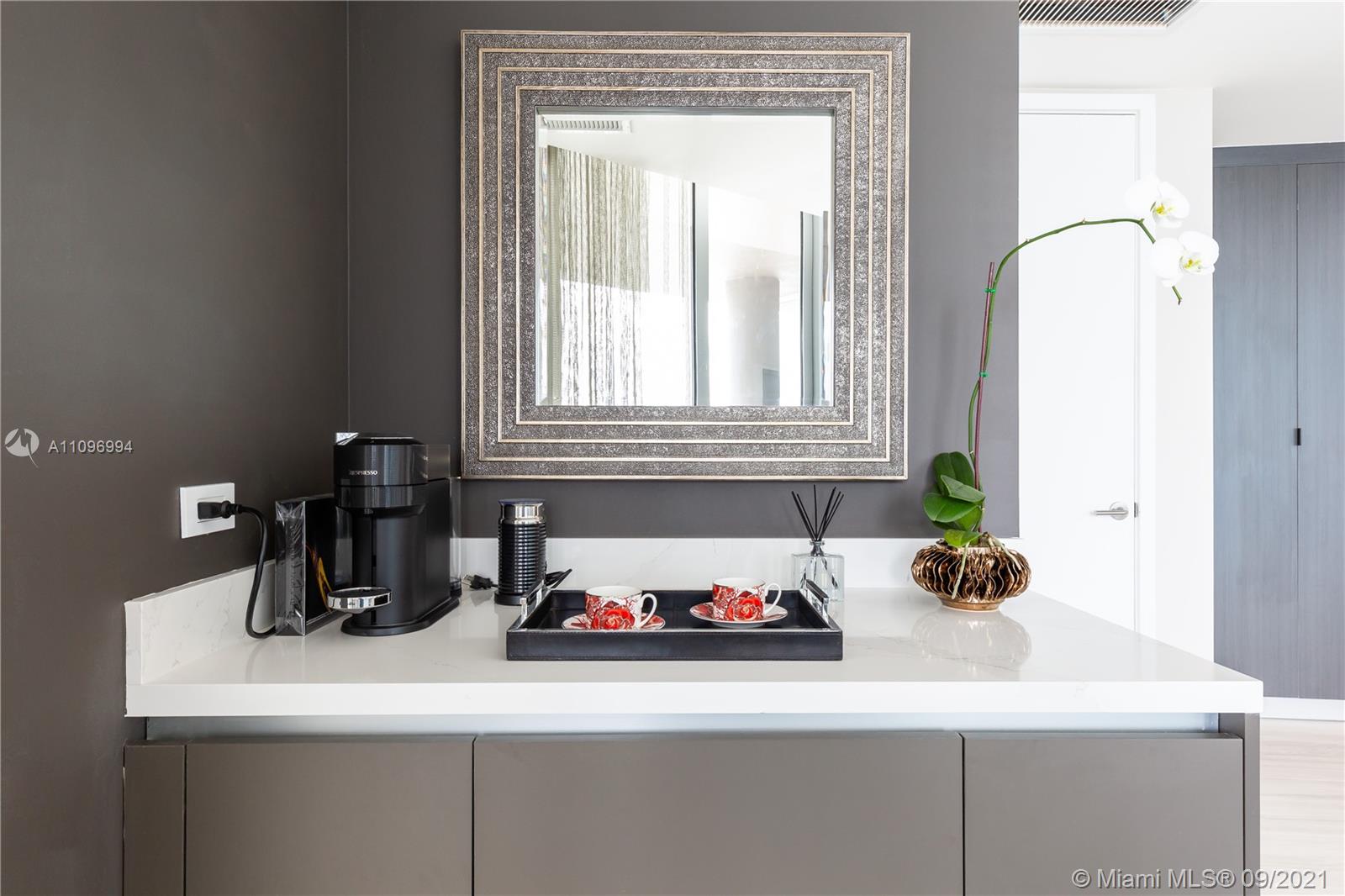 PARAMOUNT MIAMI WORLDCENT - Residential