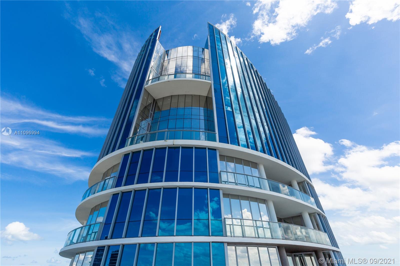 PARAMOUNT MIAMI WORLDCENT - Residential