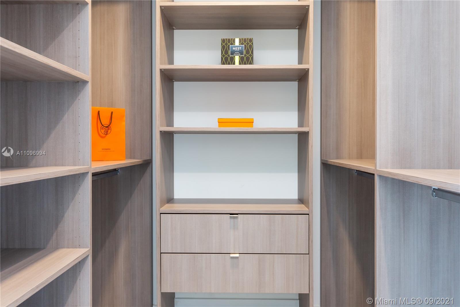 PARAMOUNT MIAMI WORLDCENT - Residential