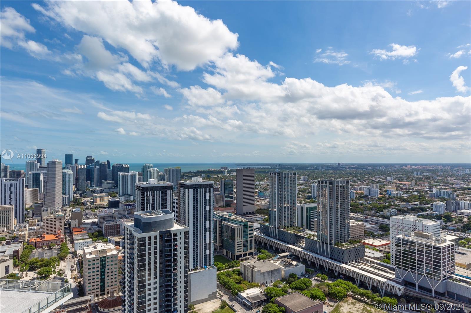 PARAMOUNT MIAMI WORLDCENT - Residential