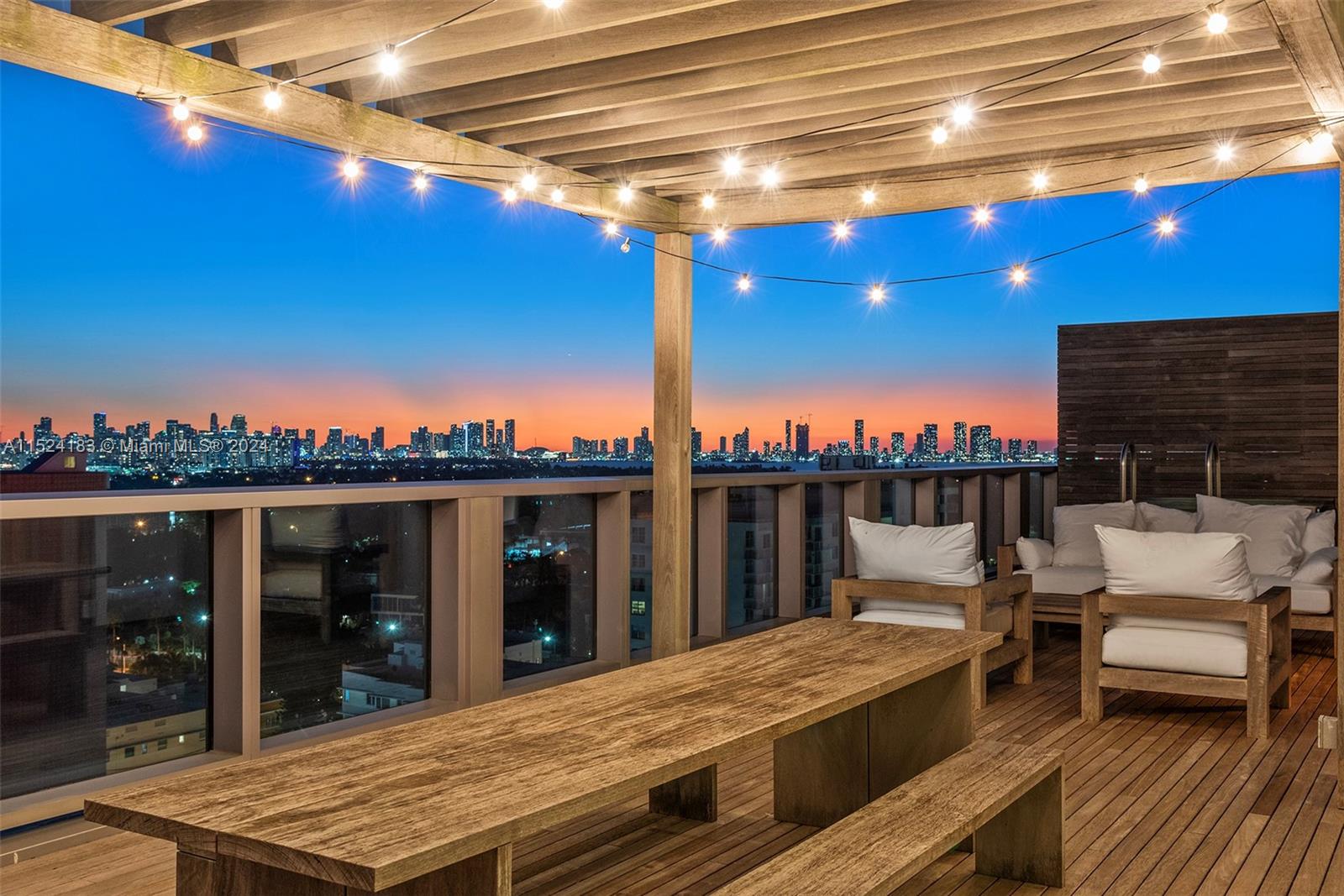 2901 COLLINS CONDO - Residential