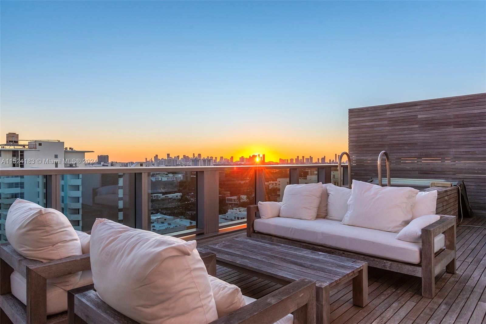 2901 COLLINS CONDO - Residential