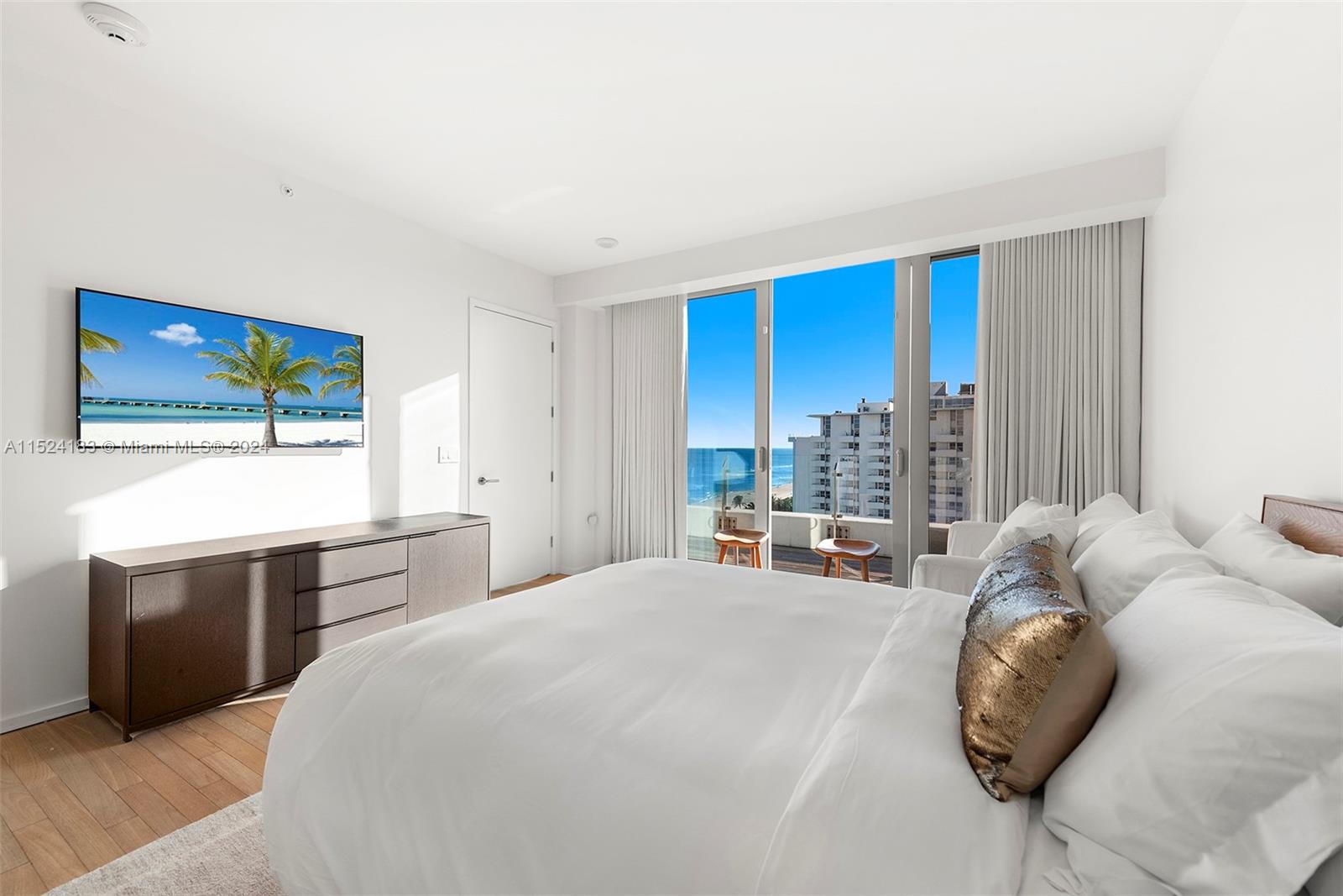 2901 COLLINS CONDO - Residential