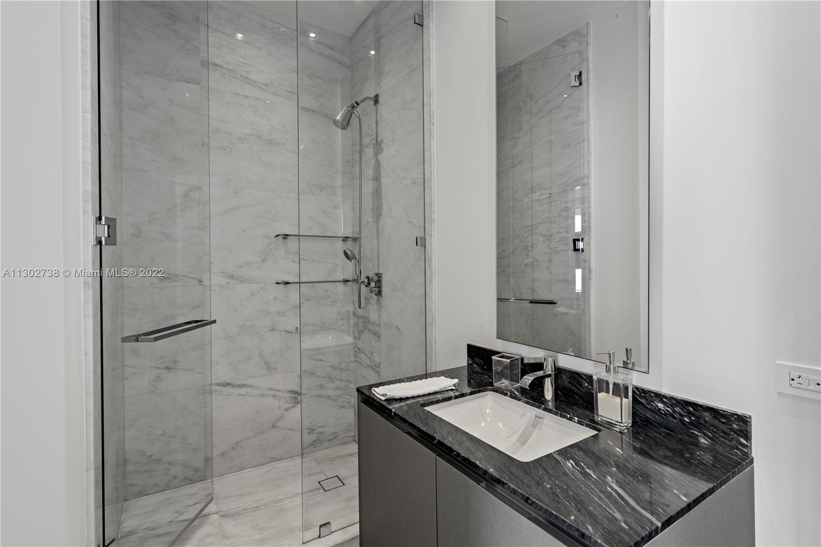 MUSE CONDO - Residential