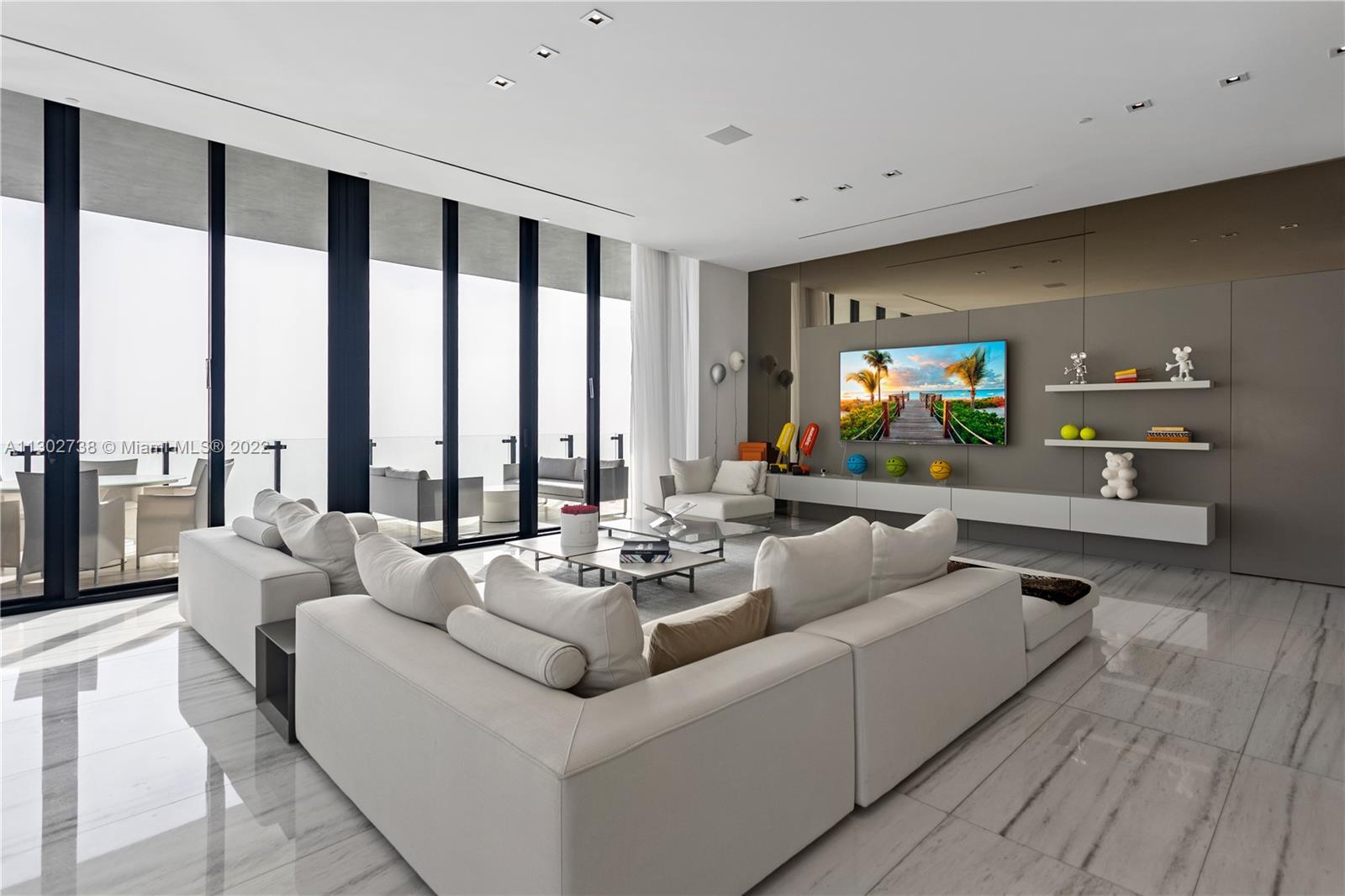 MUSE CONDO - Residential
