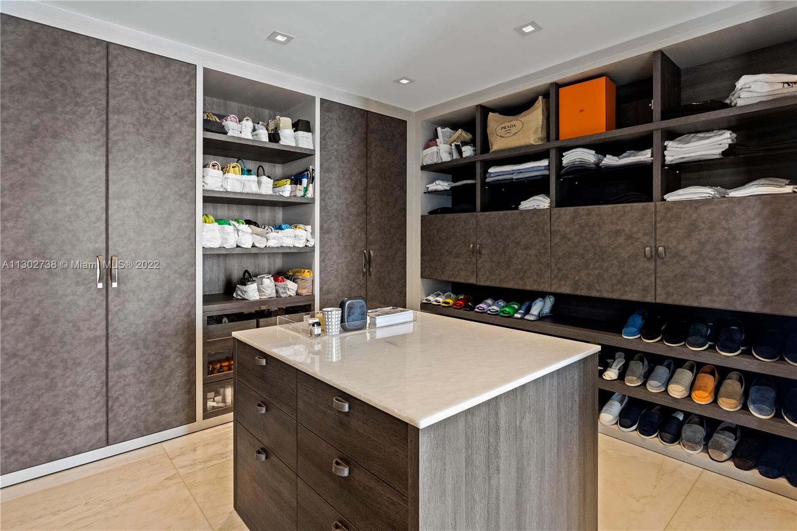 MUSE CONDO - Residential