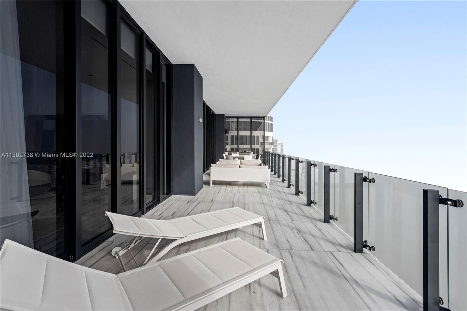 MUSE CONDO - Residential