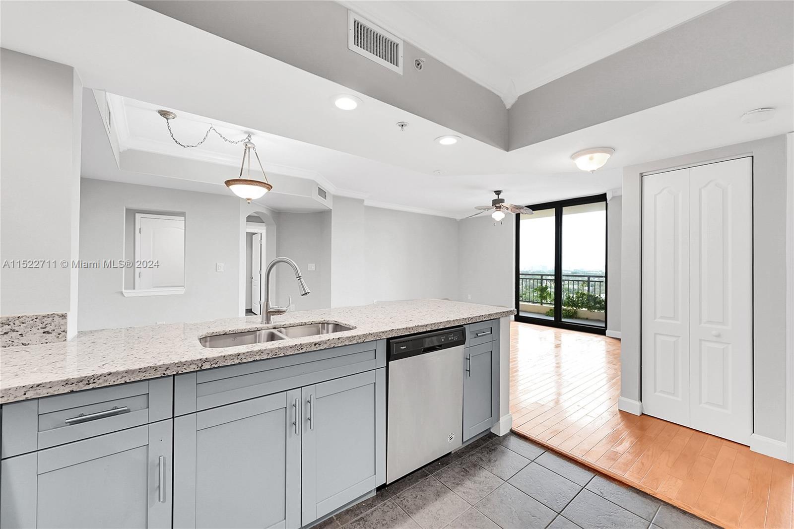 WAVERLY AT LAS OLAS CONDO - Residential