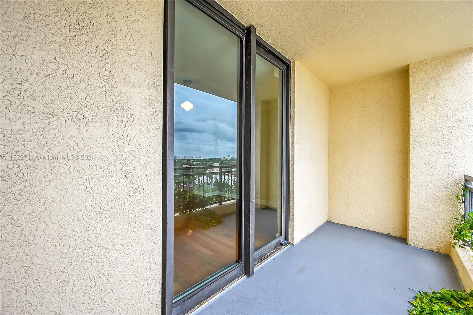 WAVERLY AT LAS OLAS CONDO - Residential