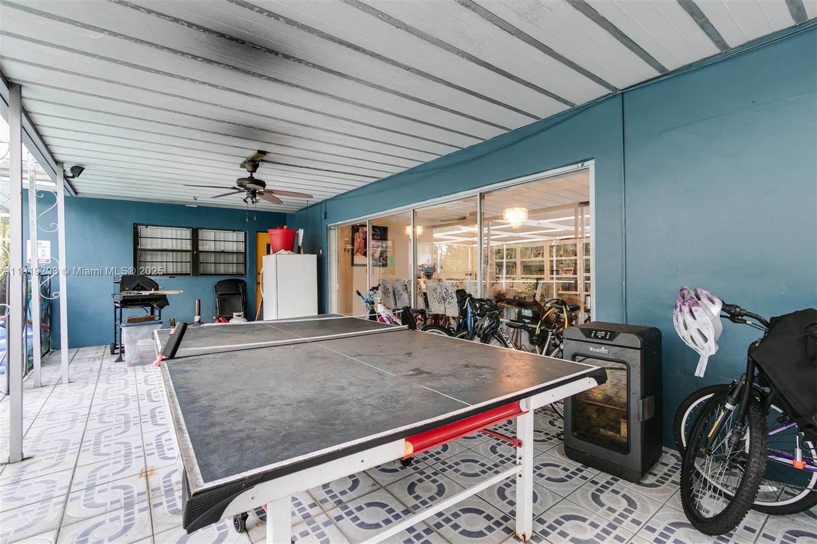 WINDWARD HEIGHTS NO 4 - Residential