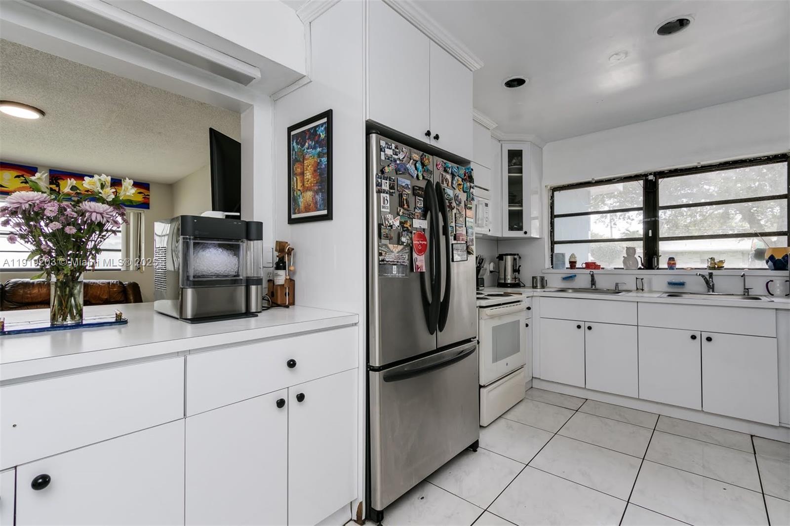 WINDWARD HEIGHTS NO 4 - Residential