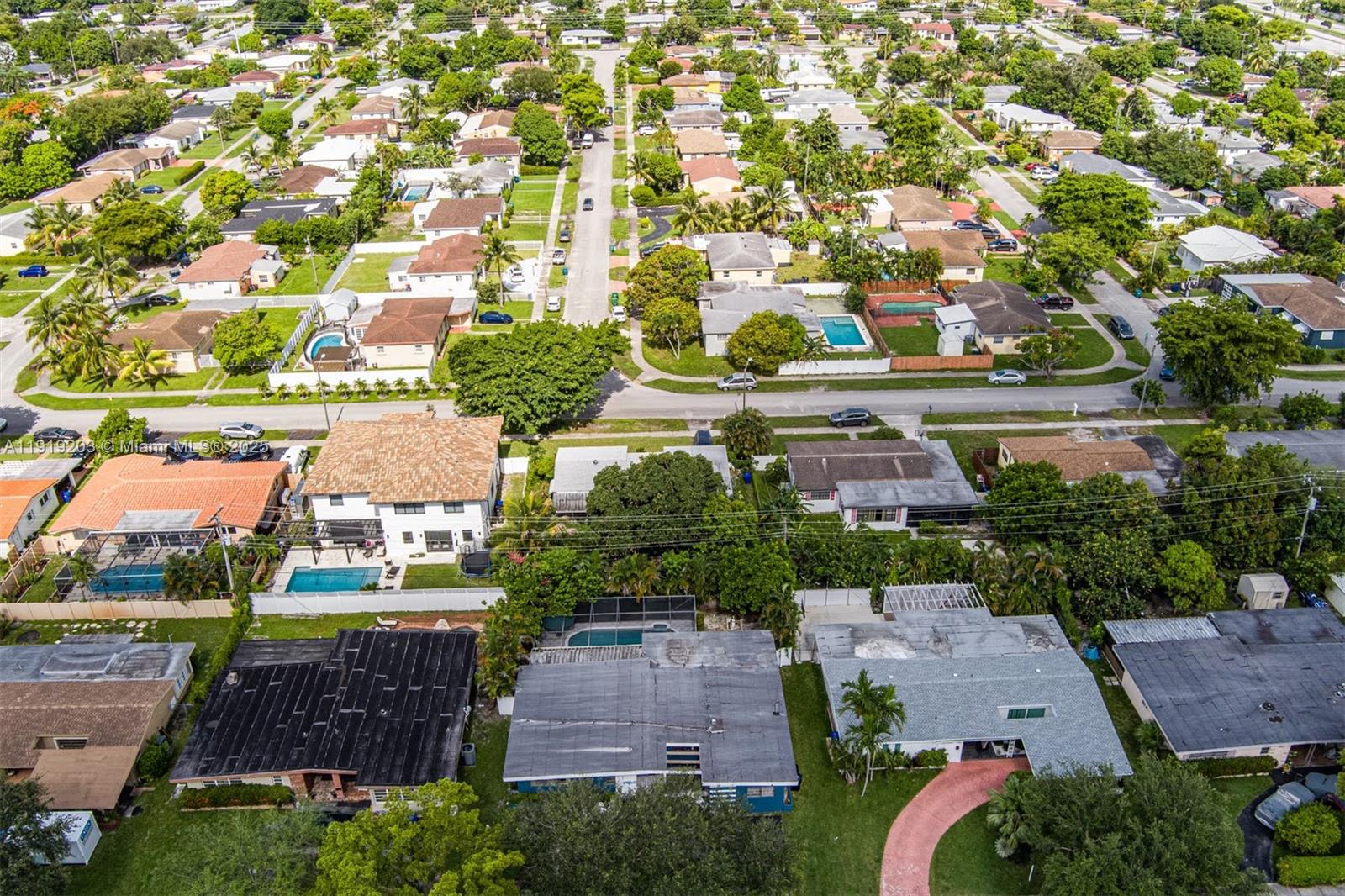 WINDWARD HEIGHTS NO 4 - Residential