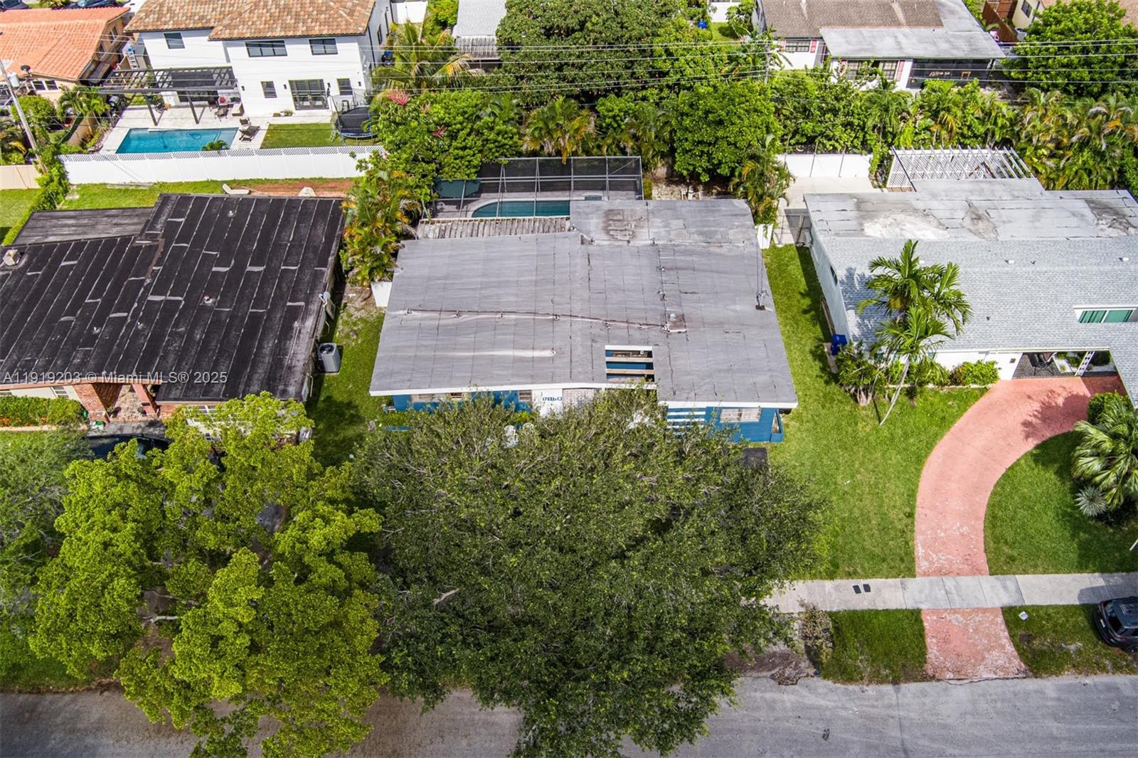 WINDWARD HEIGHTS NO 4 - Residential