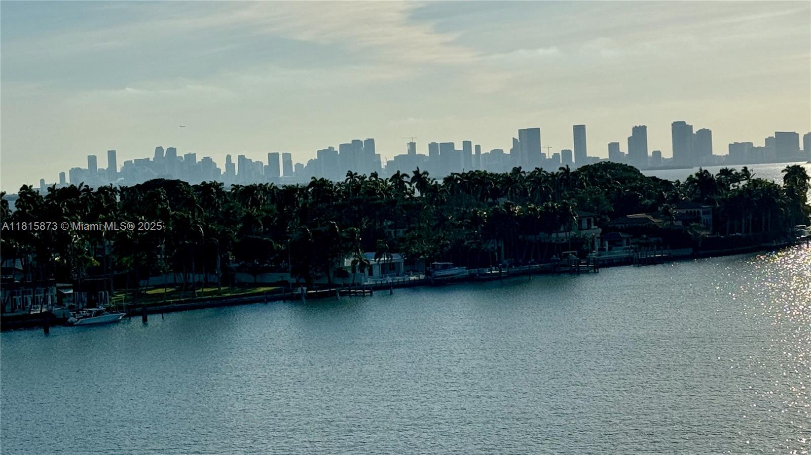 KING COLE CONDO - Residential