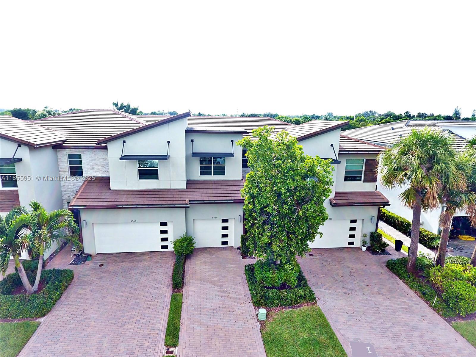 9059 Kingsmoor Way