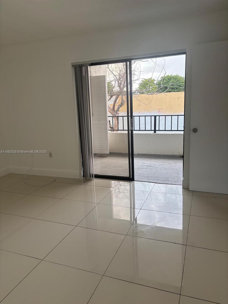 TERRANOVA CONDO #7 - Residential Lease