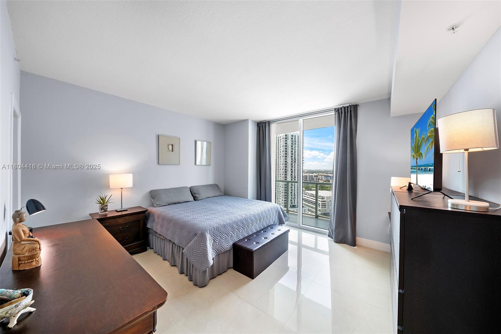 QUANTUM ON THE BAY CONDO - Residential