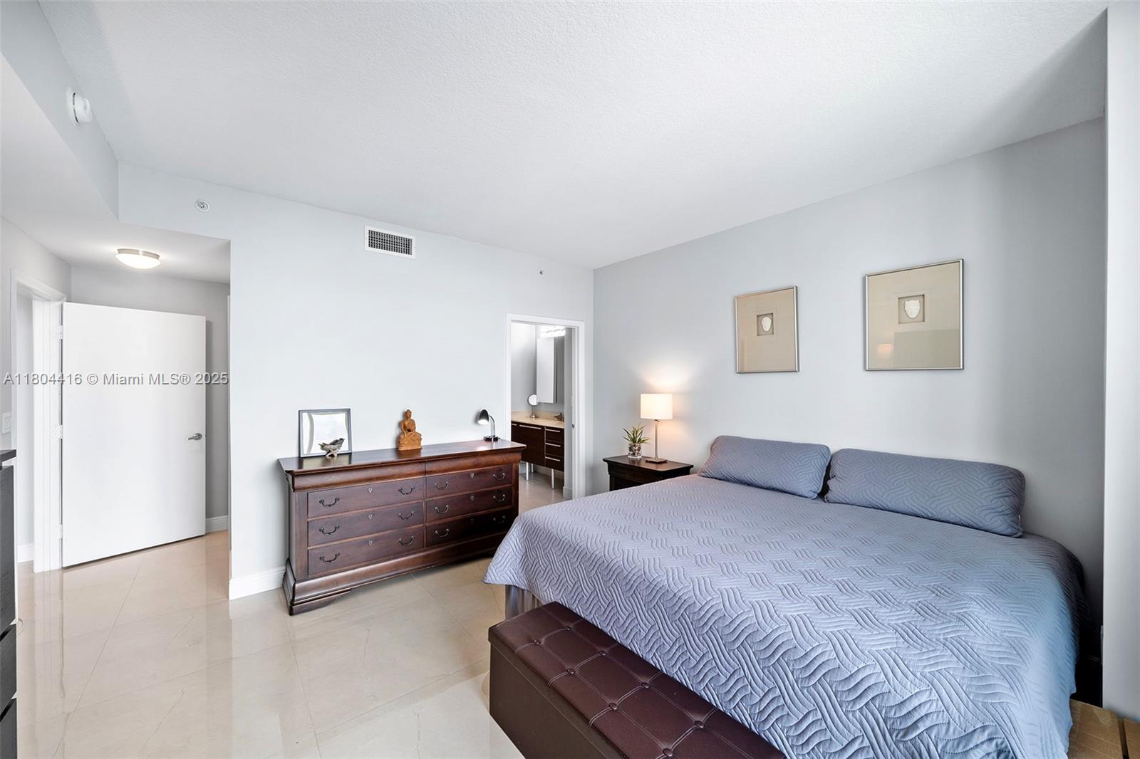 QUANTUM ON THE BAY CONDO - Residential