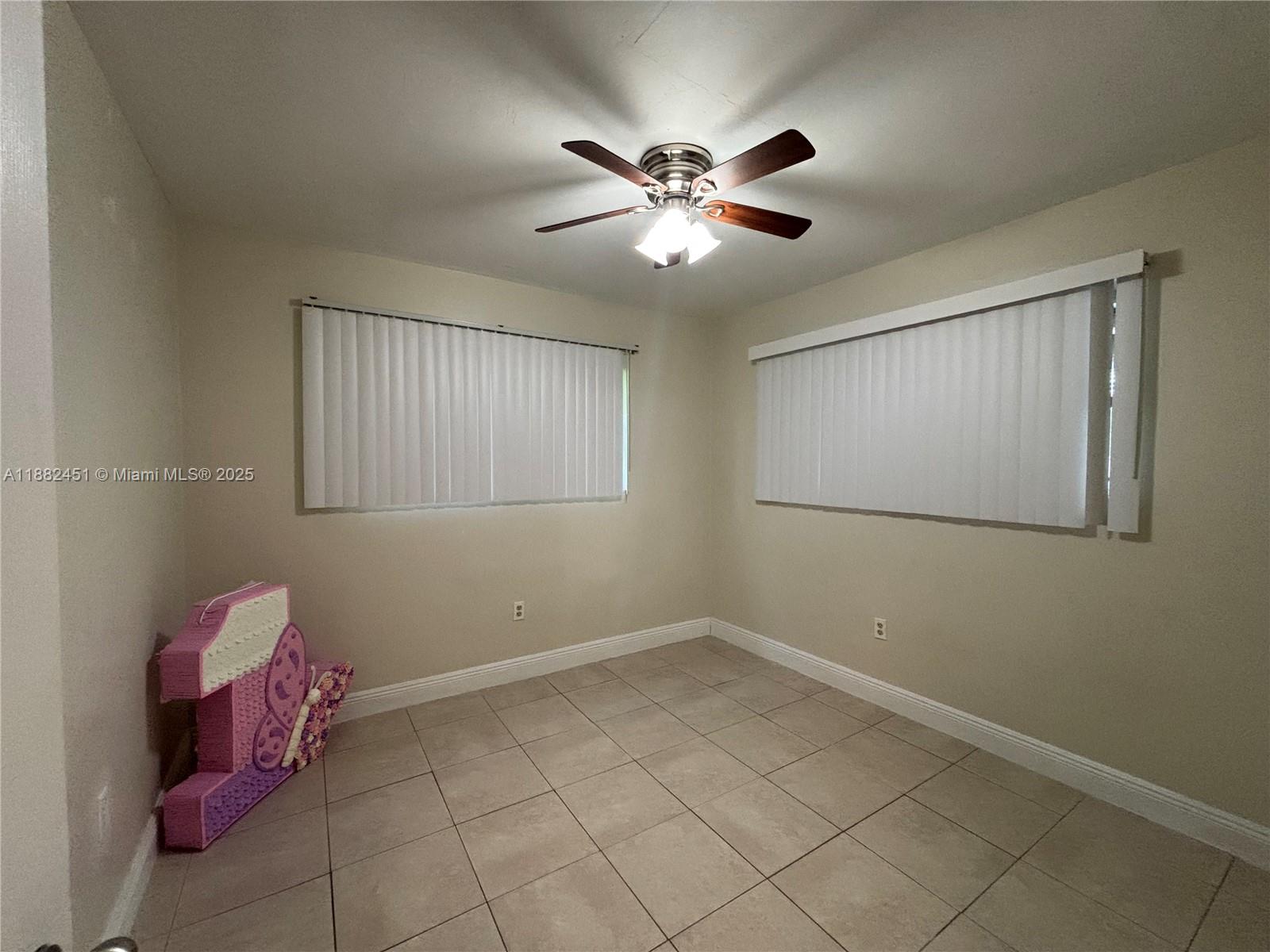 AIRLINE ESTATES - Residential Lease