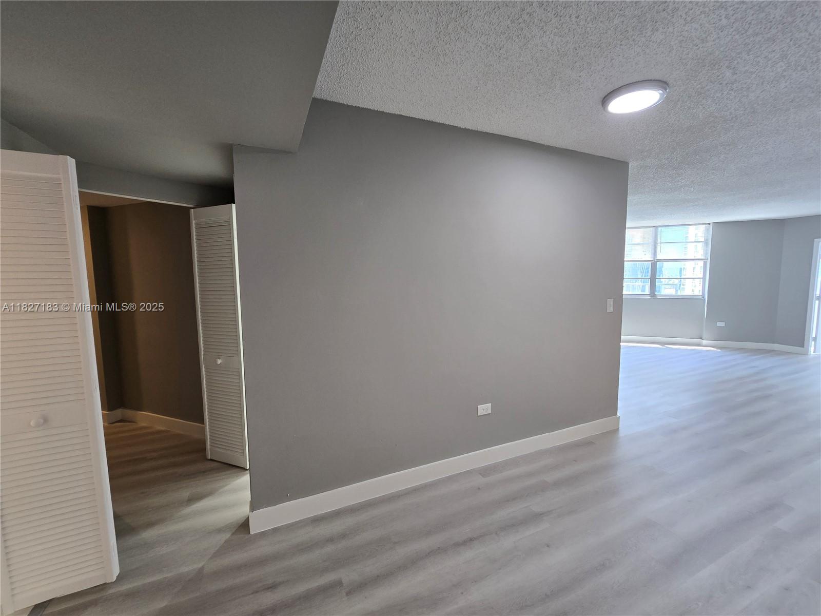 999 Brickell Bay Dr 1908