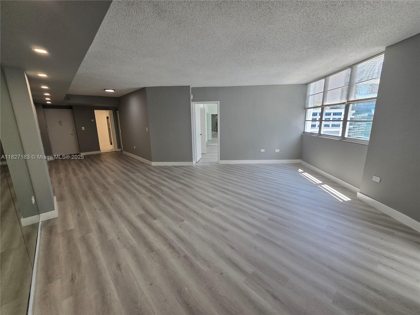 999 Brickell Bay Dr 1908