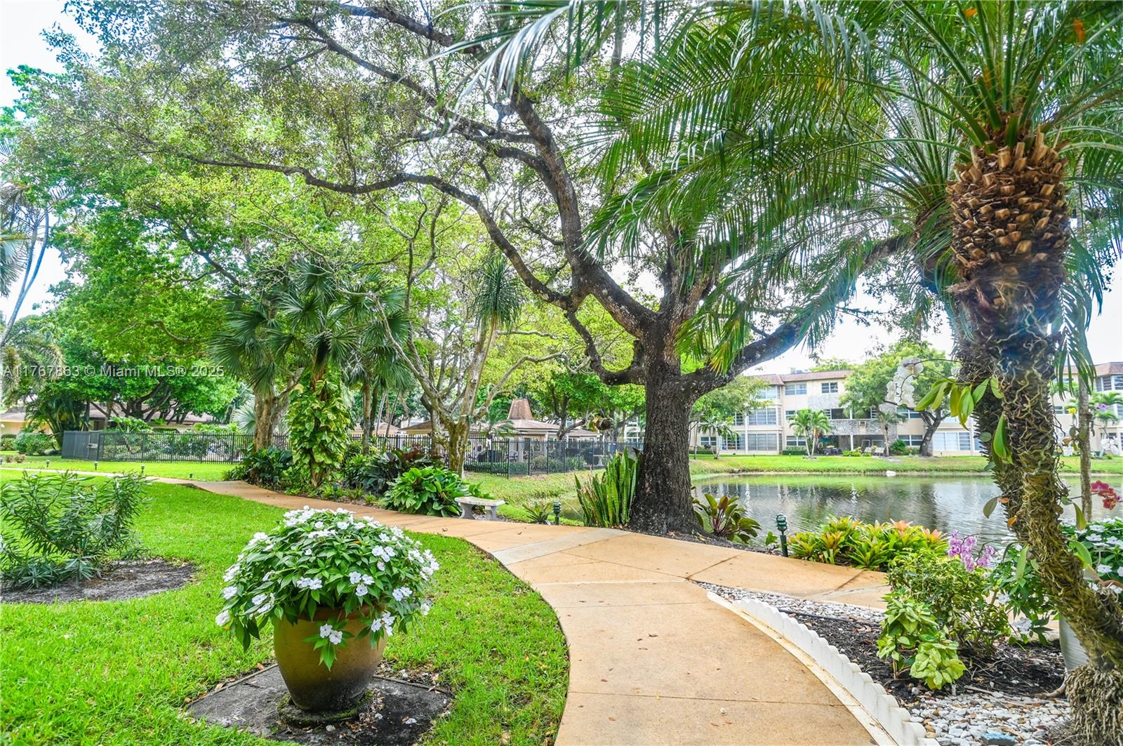 WILLOW GARDENS CONDO - Residential