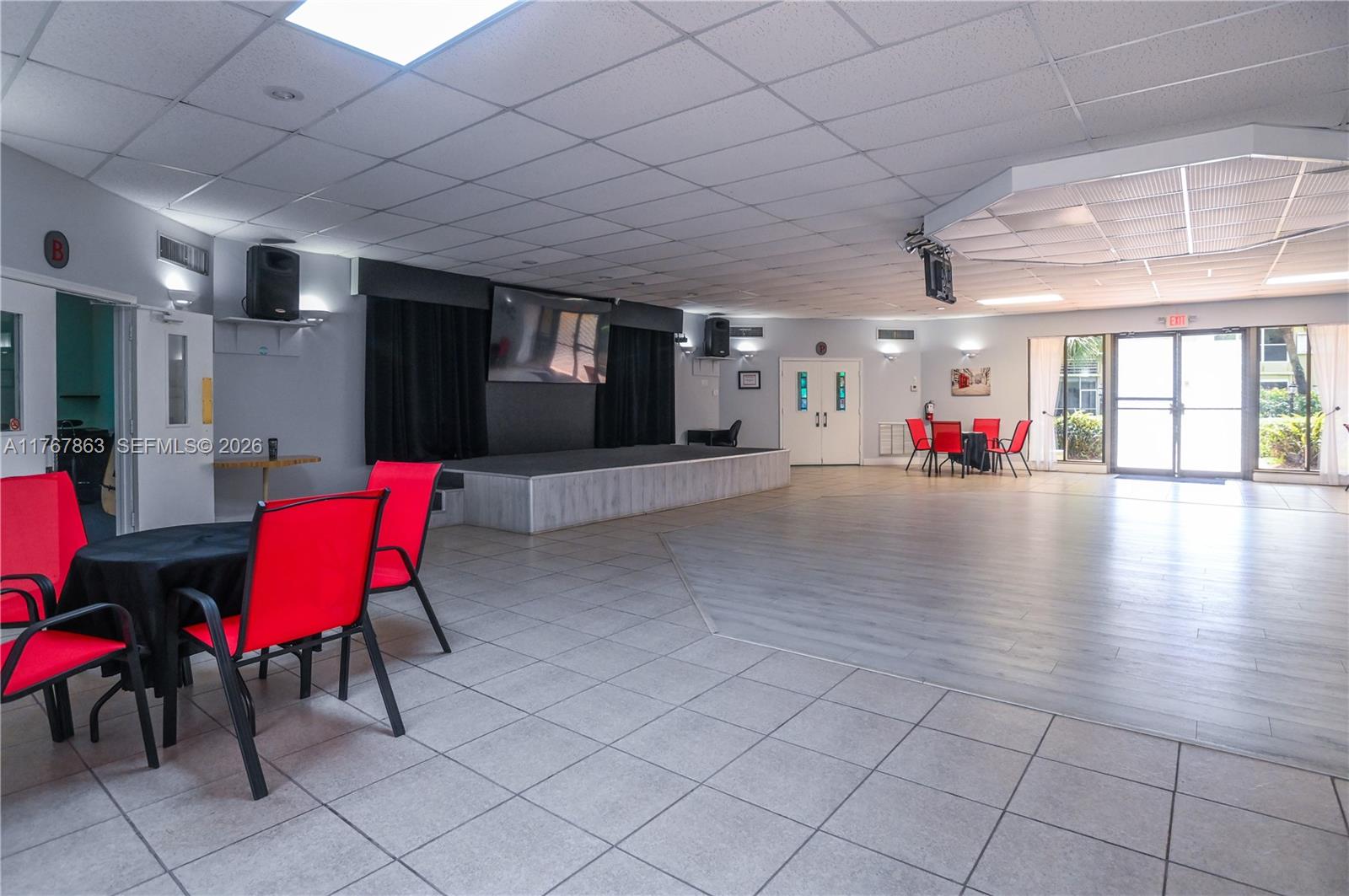 WILLOW GARDENS CONDO - Residential