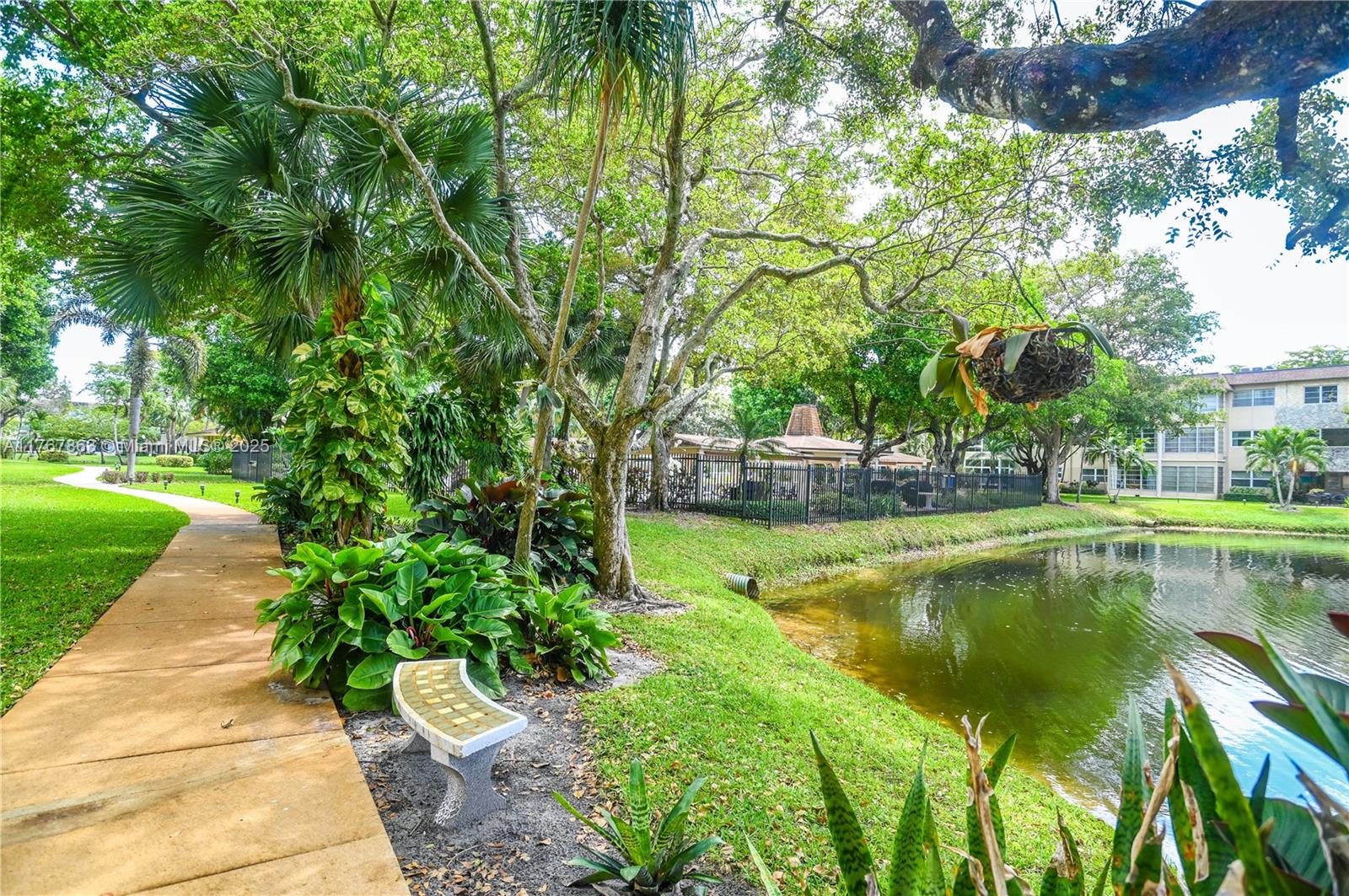 WILLOW GARDENS CONDO - Residential