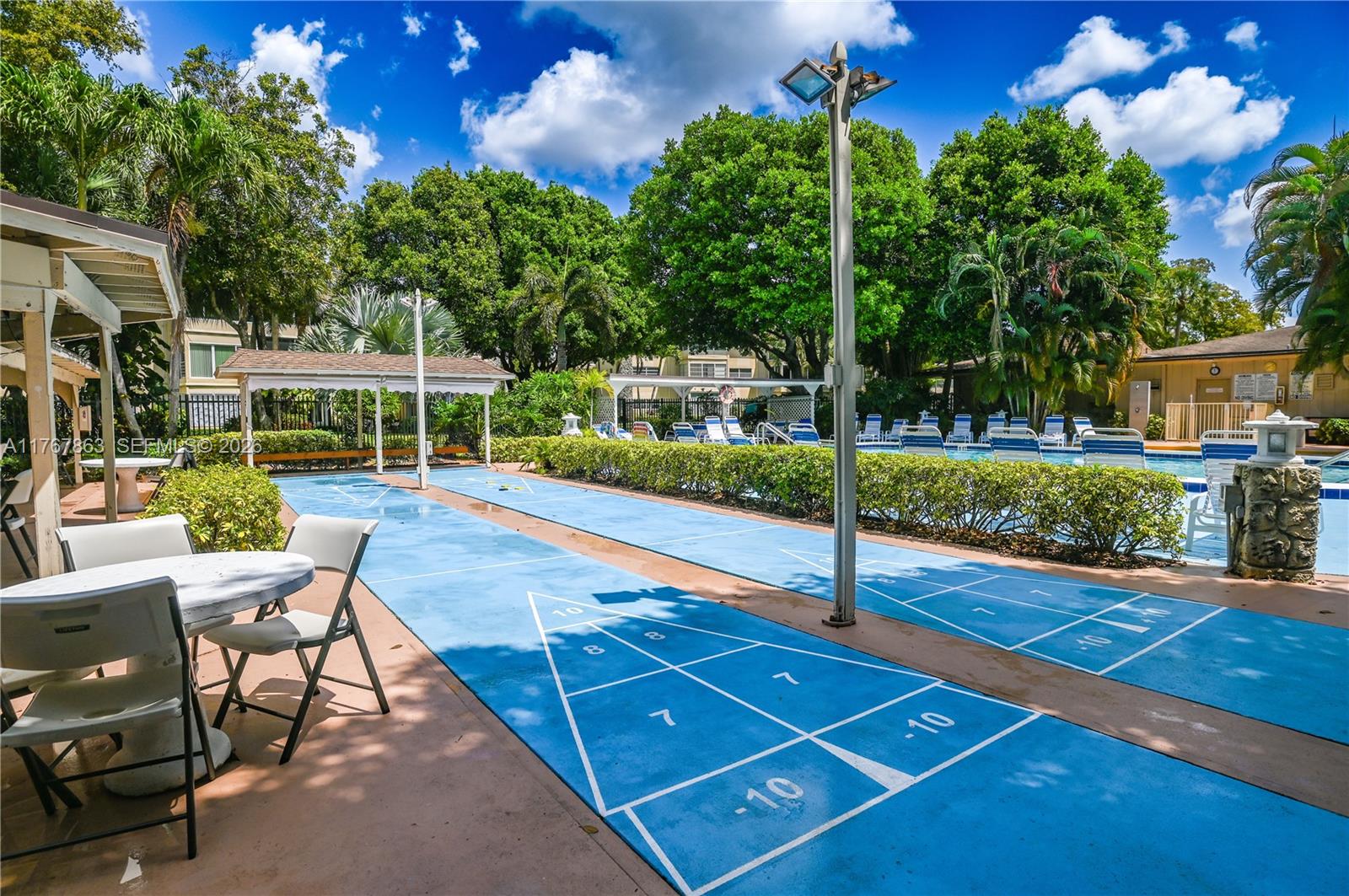 WILLOW GARDENS CONDO - Residential