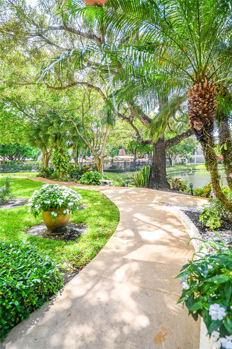 WILLOW GARDENS CONDO - Residential