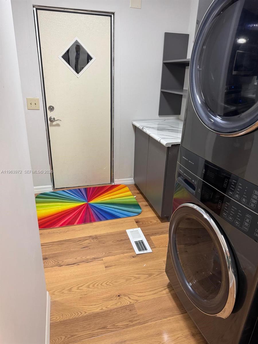 PARK CITY SEC THREE - Residential